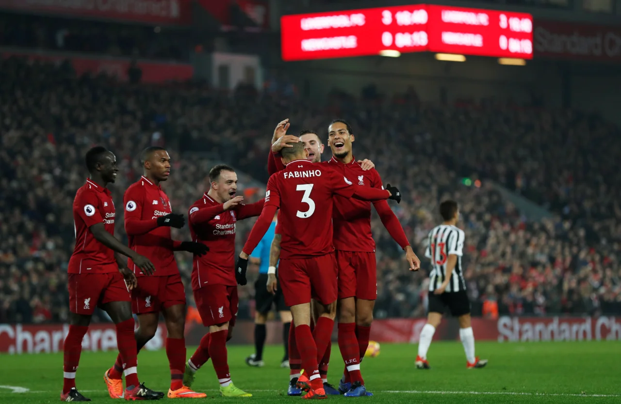 利物浦对阵拜仁，备战激烈进行