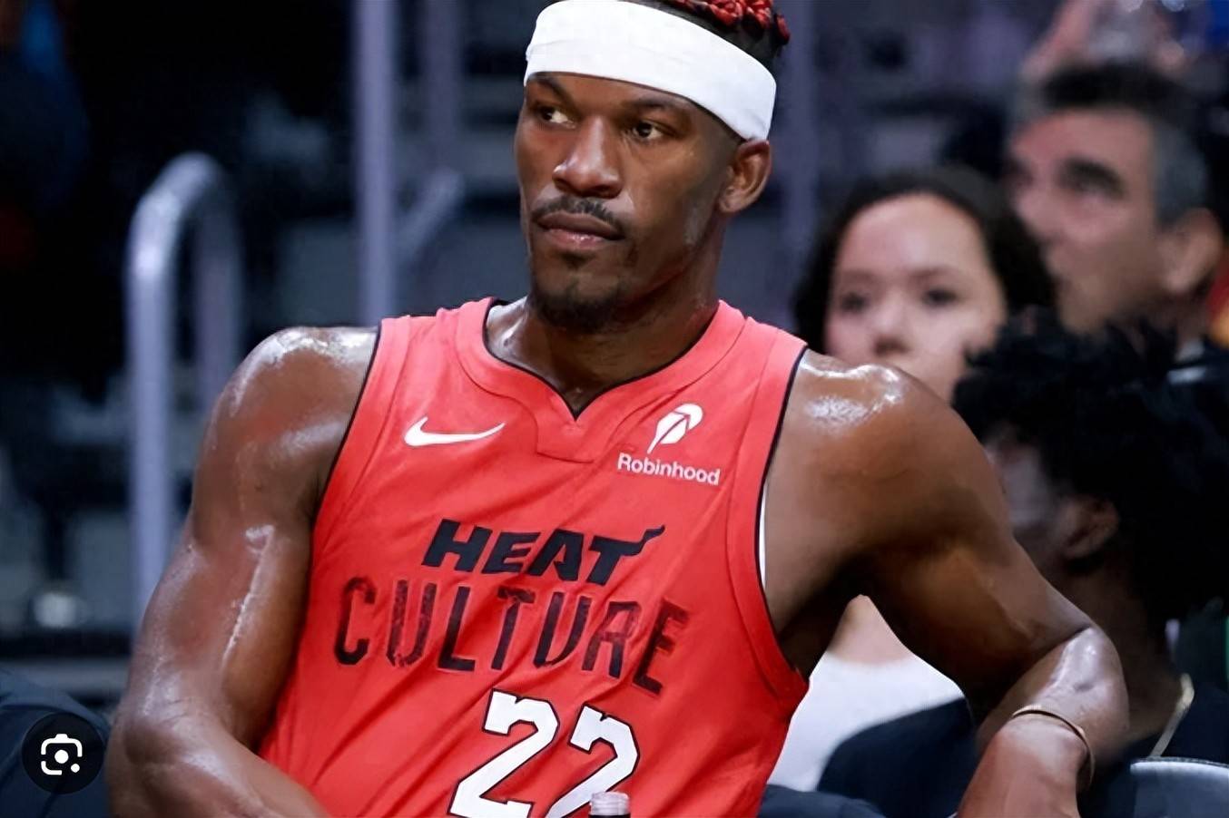 爱游戏官方登录入口-铁血冲刺拼尽全力，世界体育风云再起