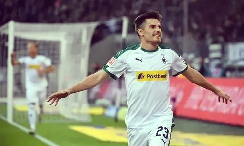 爱游戏官网网页版入口-法兰克福新秀表现抢眼，或将被球队提拔的简单介绍