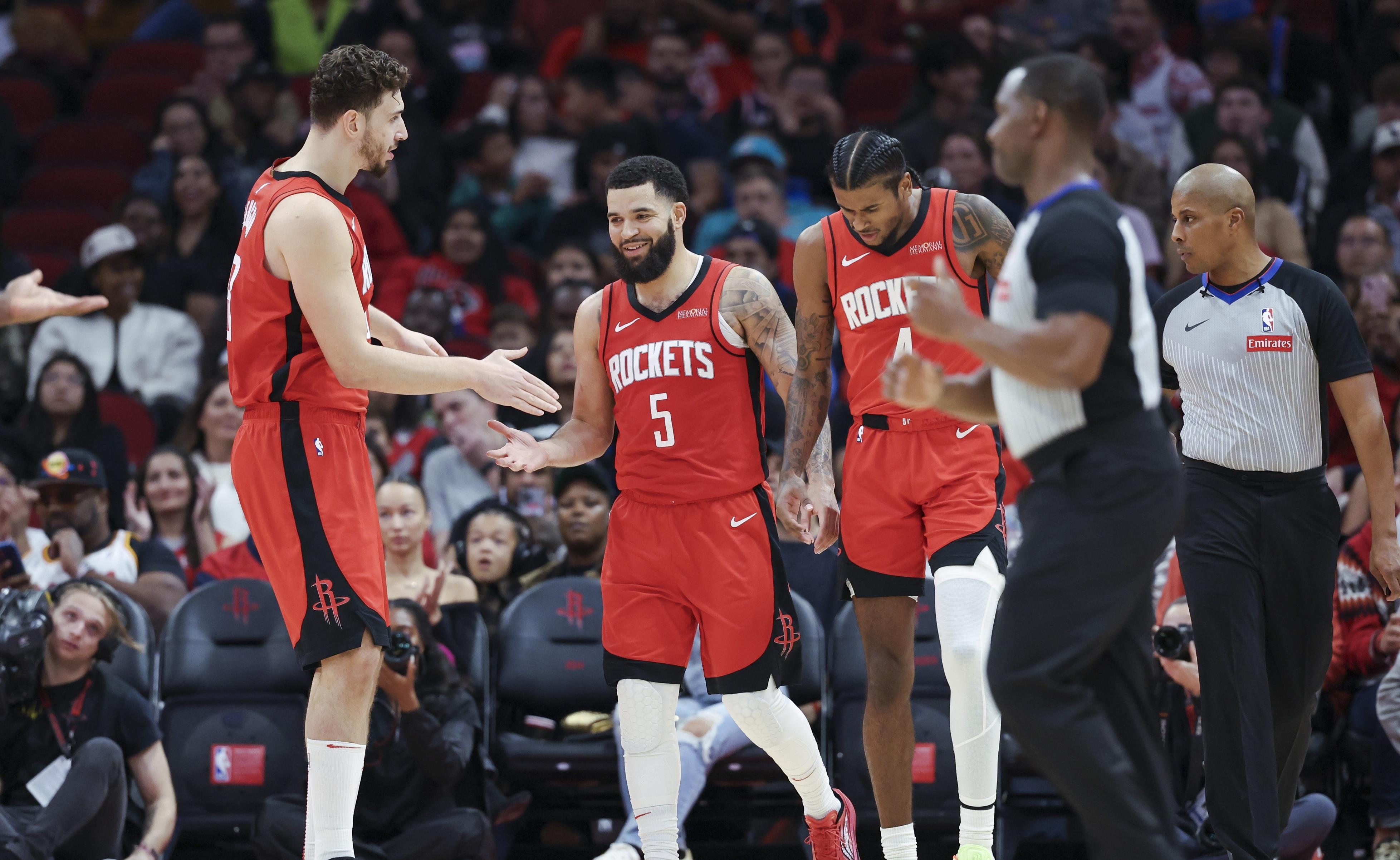 猛龙客场不敌步行者,赛季前景堪忧的简单介绍 猛龙客场不敌步行者,赛季前景堪忧的简单介绍