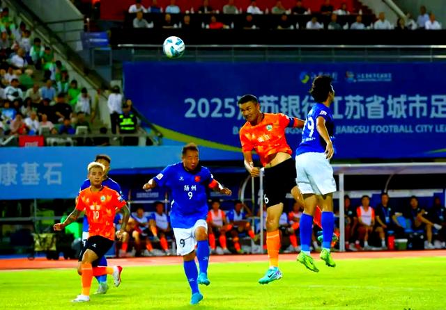 包含顶尖球队在精彩对抗中展现实力，胜负难分的词条