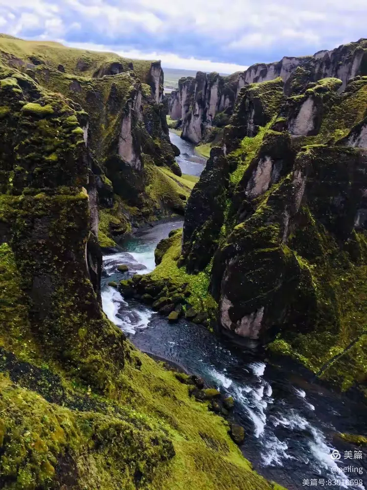 包含冰岛重返胜利，小组出线前景一片光明的词条