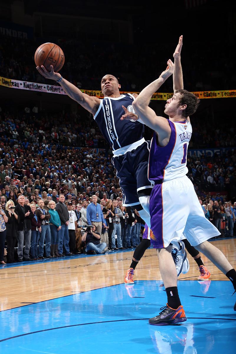 爱游戏官网-篮球巨星个人精彩表现引发观赏狂潮的简单介绍