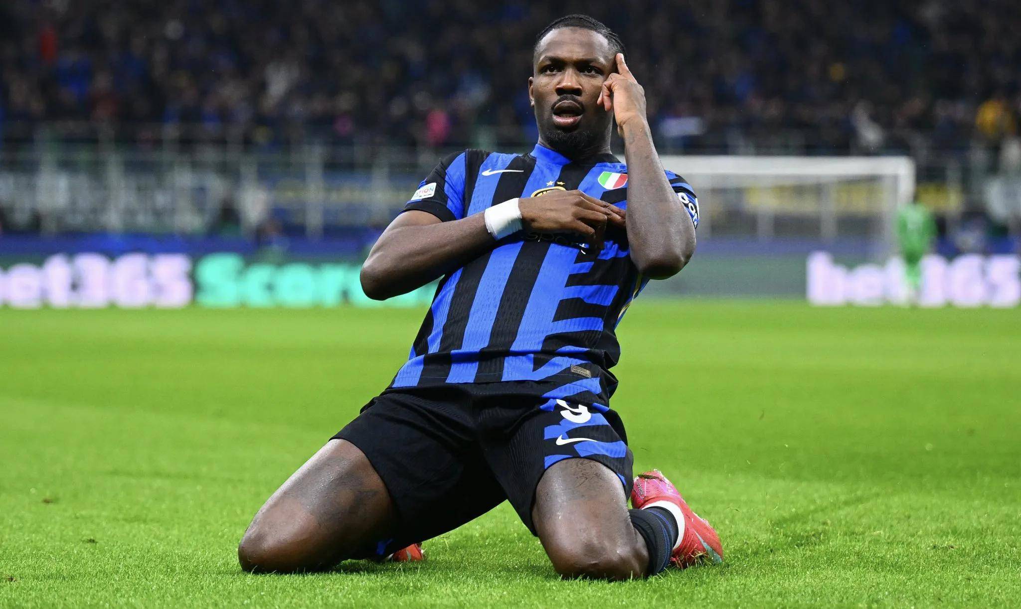 意甲劲旅勇夺欧洲冠军杯冠军