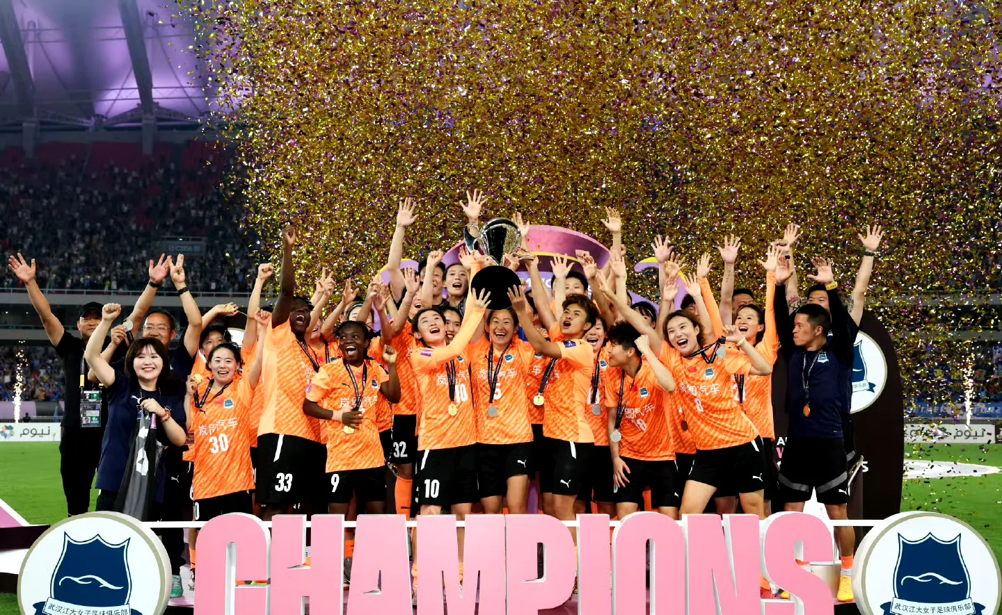 爱游戏网页版入口-包含泰国女足队取得惊人胜利，杀入四强的词条