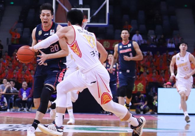 山东收获一场难忘胜利,豪取反击狂潮的简单介绍 山东收获一场难忘胜利,豪取反击狂潮的简单介绍