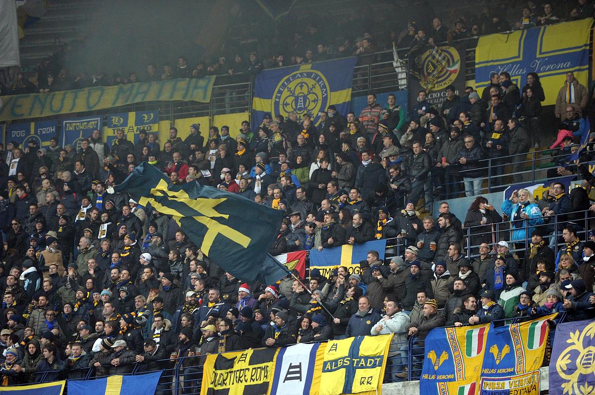 爱游戏网页版-多特蒙德队全力以赴，争取三分