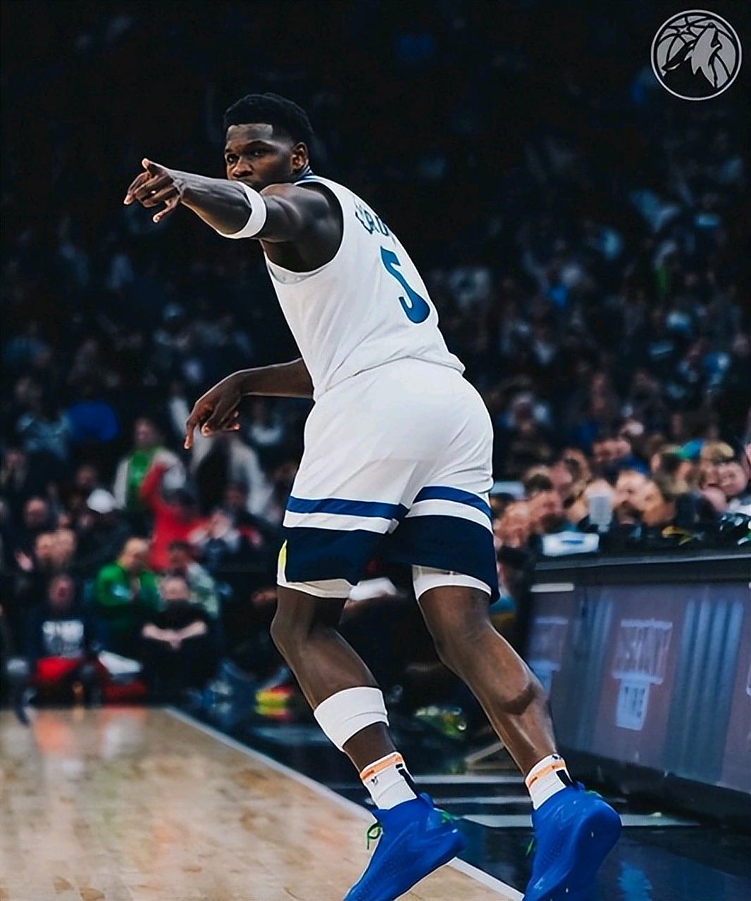 爱游戏网页版登录入口-火箭主场大胜森林狼，实力再升级！