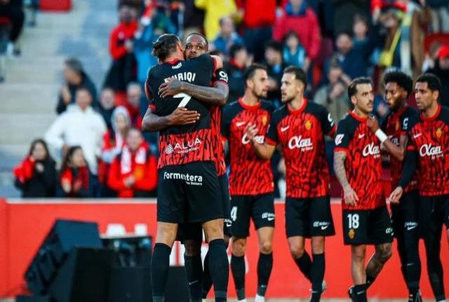 塞维利亚主场逼平皇家马德里