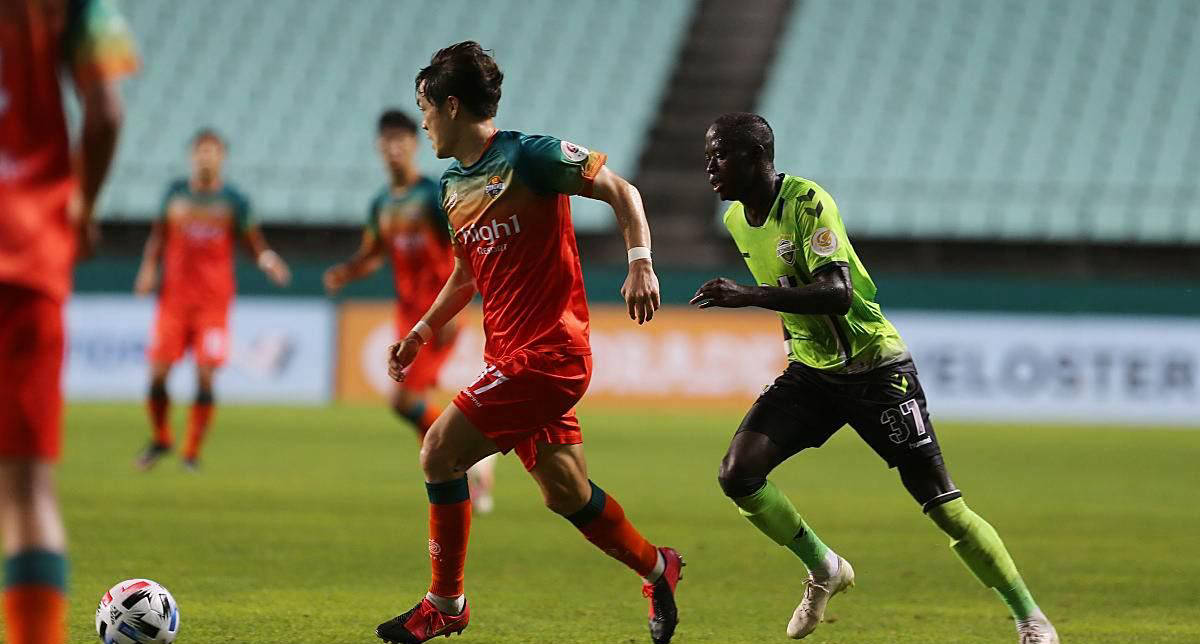 东京FC保持不败亚洲冠军杯席卷全场的简单介绍